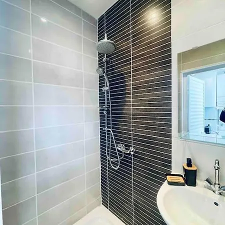 Le Carnot - Cite Du Design Apartment